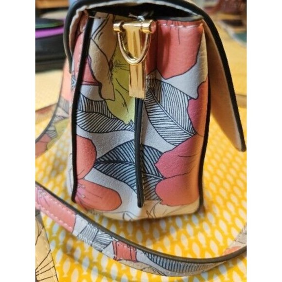 Accessorize Pastel Floral Crossbody / Clutch Bag Preloved In Pristine Condition - Picture 11 of 16